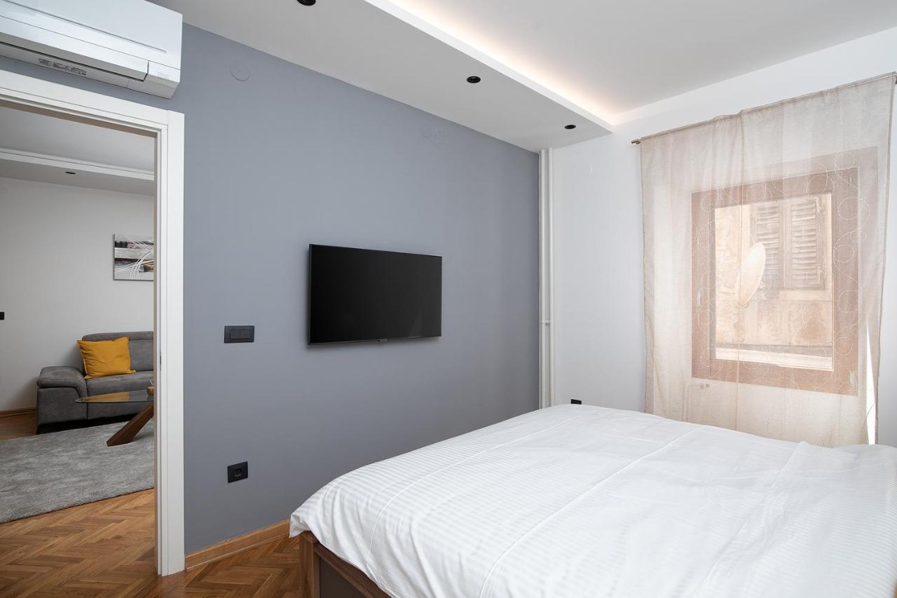 Sena Luxury Apartments Πούλα Εξωτερικό φωτογραφία
